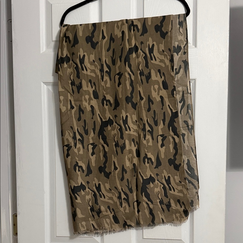 Camo Print large scarf  in Olive and Black